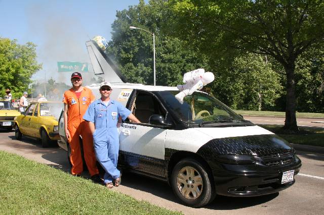2006_ArtCar_3_Parade 017 